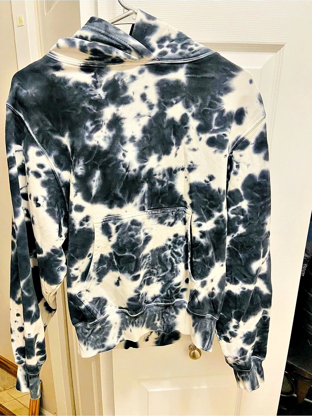 BRUNETTE THE LABELBlue and White Best Friend Marble Tie Dye Hoodie- XS/S-GUC